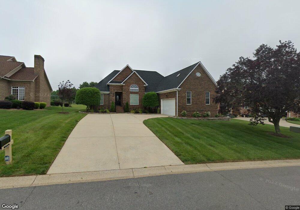 172 Fox Den Cir, Statesville, NC 28677 - photo 1