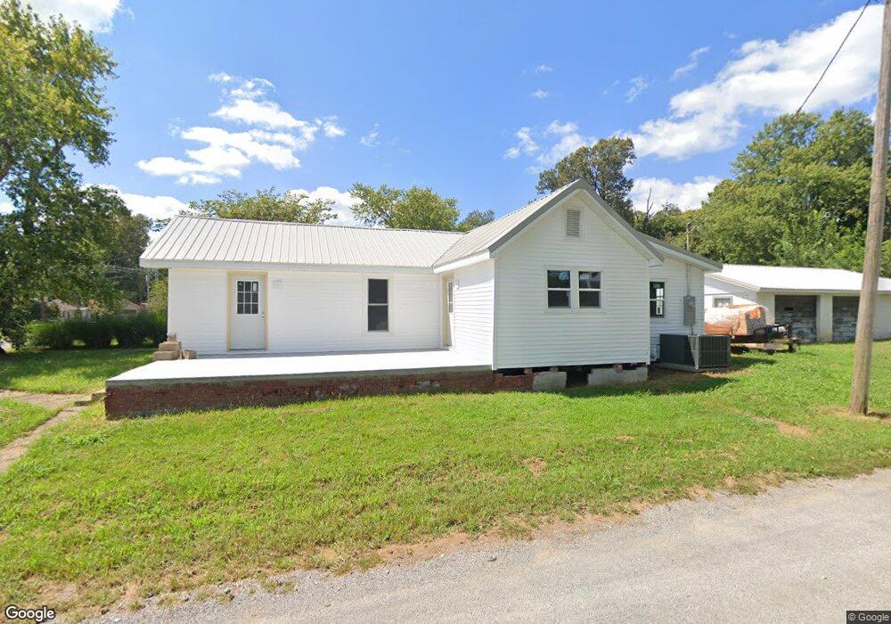 1600 Dorris Heights Rd, Harrisburg, IL 62946 - photo 1