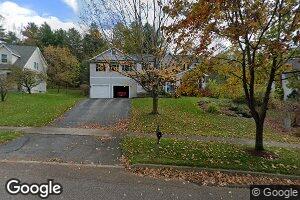 21 Cedar St, Essex Junction, VT 05452