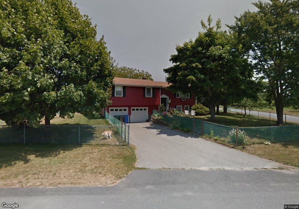 1 Aspinet Rd, Middletown, RI 02842 - photo 1