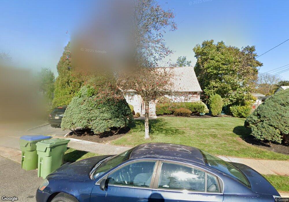 4 Conover Ct, Edison, NJ 08817 - photo 1