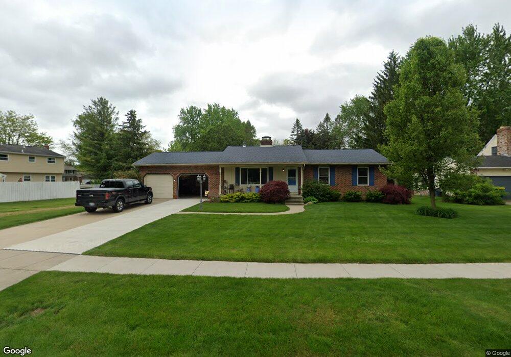 1542 Suzanne Ct, Flushing, MI 48433 - photo 1