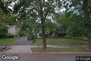208 Laurel Dr, Oradell, NJ 07649