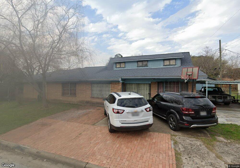 4402 Edison St, Houston, TX 77009 - photo 1
