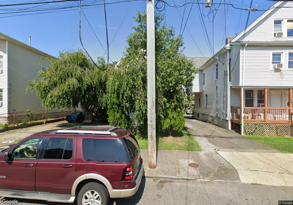 113 Linen Ave unit 115, Bridgeport, CT 06604 - photo 1