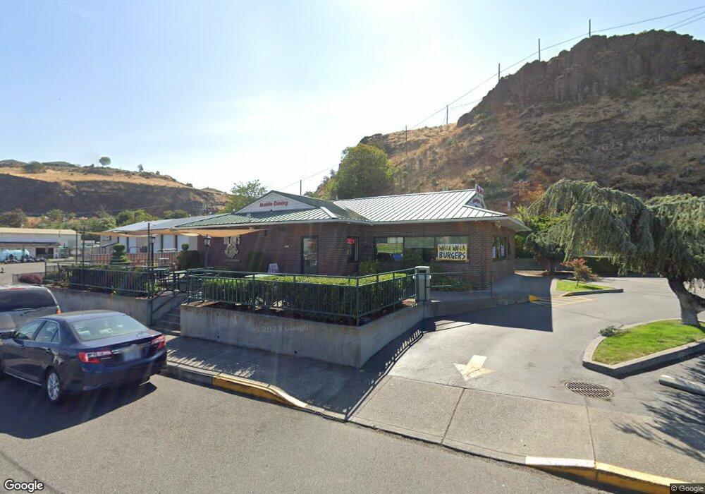 2938 E 2nd St, the Dalles, OR 97058 - photo 1