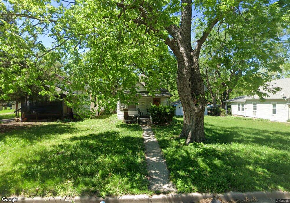 1153 SW High Ave, Topeka, KS 66604 - photo 1