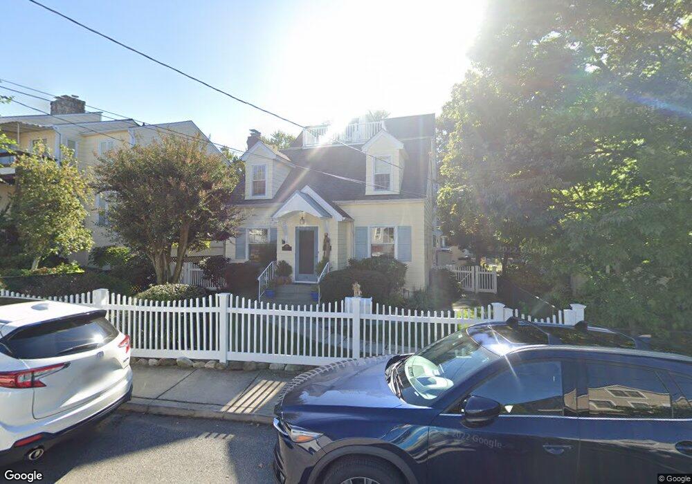 520 Horn Point Dr, Annapolis, MD 21403 - photo 1