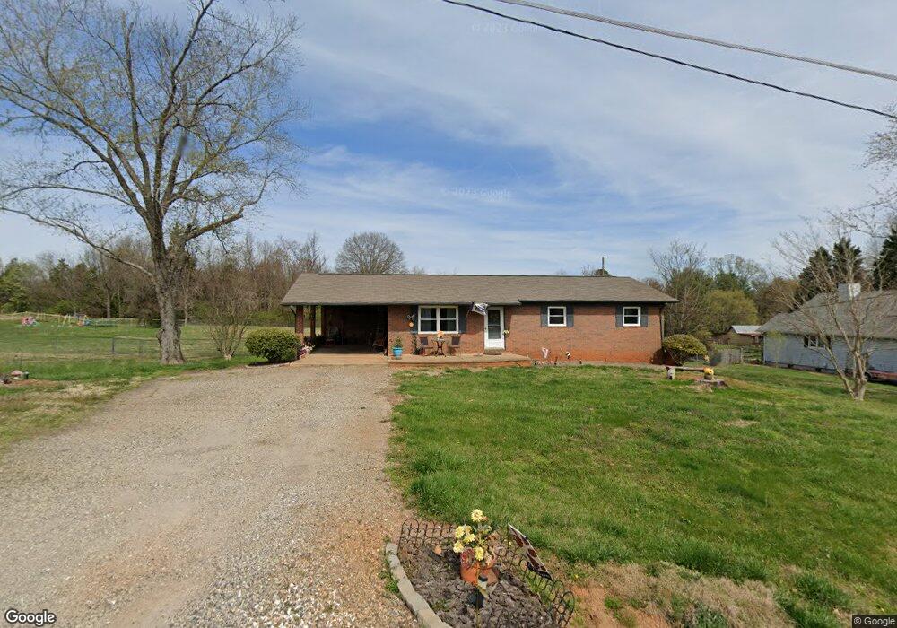 153 Strawberry Ln, Statesville, NC 28625 - photo 1