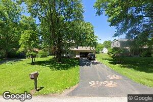 105 Maplewood Dr, New Middletown, OH 44442