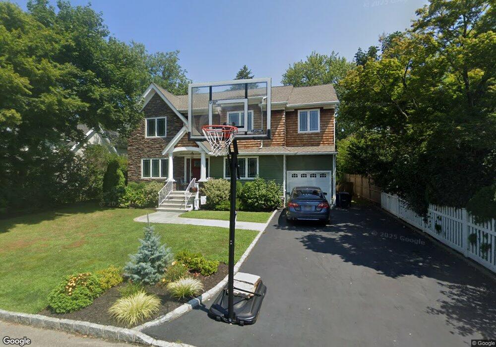 15 Elin Place, Glen Head, NY 11545 - photo 1