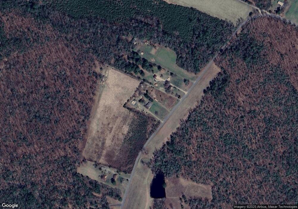 5463 Hewlett Rd, Ruther Glen, VA 22546 - photo 1