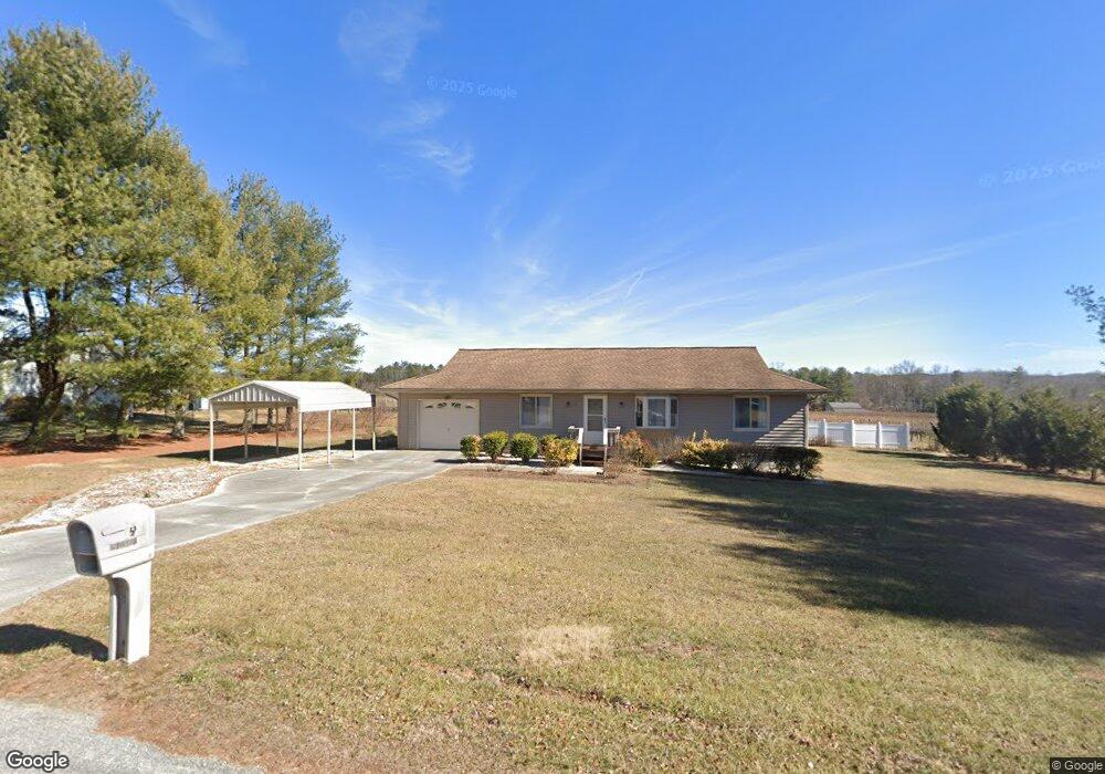 9 Apple Blossom Ln, Hendersonville, NC 28792 - photo 1