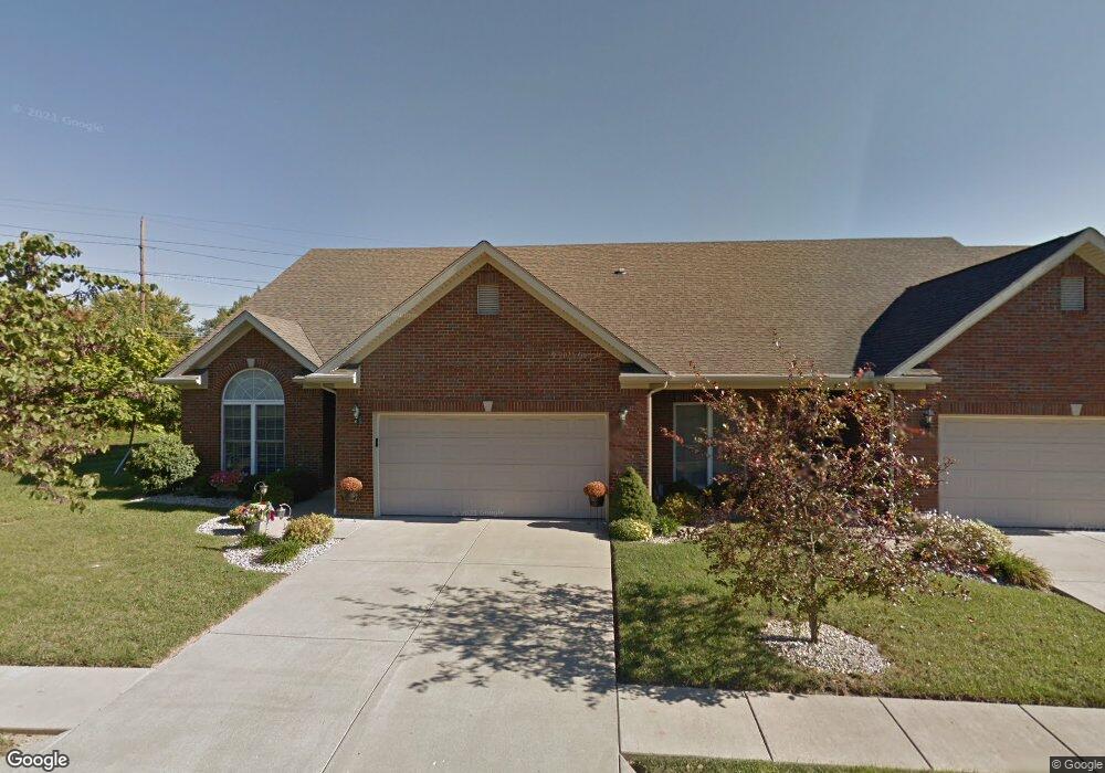 2408 Pickwick Ct, New Albany, IN 47150 - photo 1