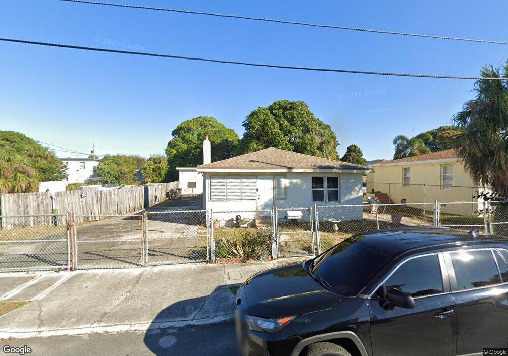 1041 Grant St, West Palm Beach, FL 33407 - photo 1