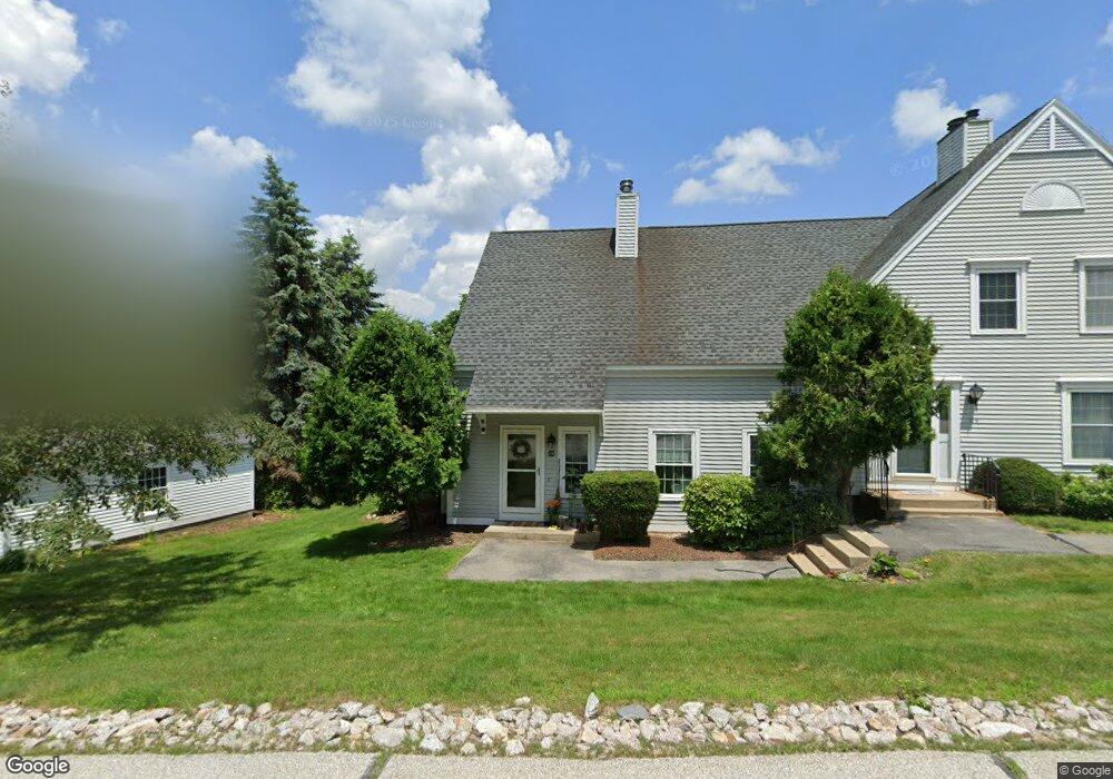 27 Apple Tree Dr unit 27B, Goffstown, NH 03045 - photo 1