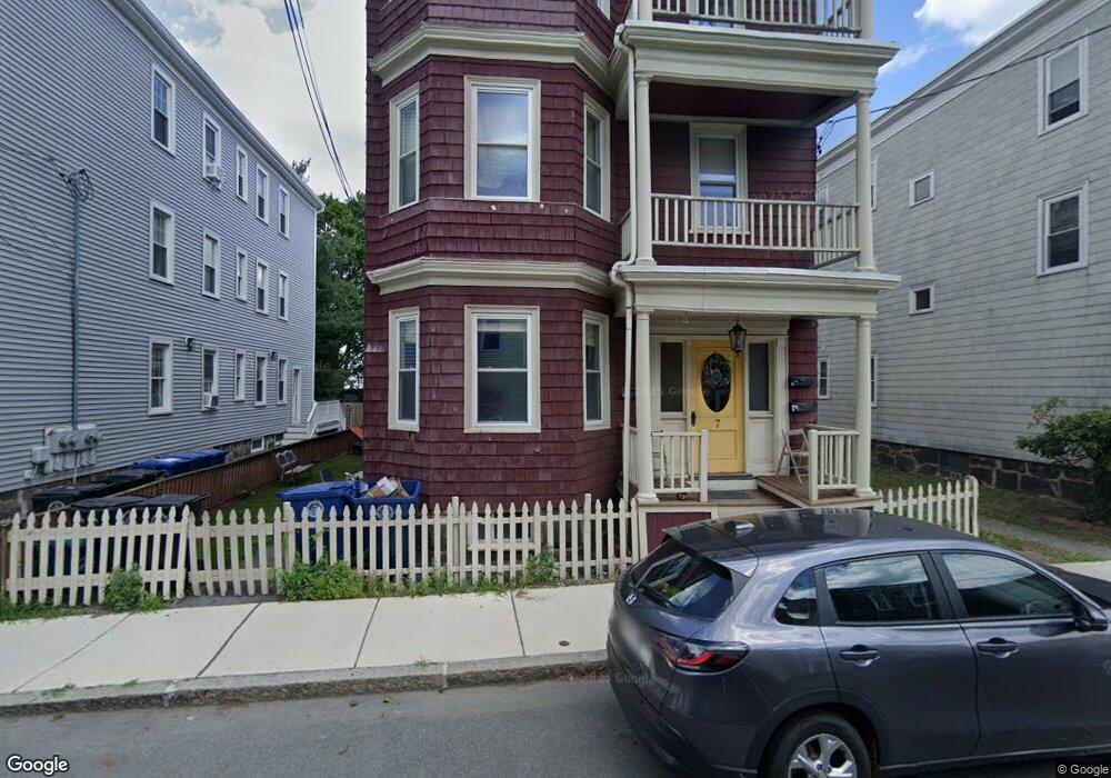 7 English St unit 3, Salem, MA 01970 - photo 1