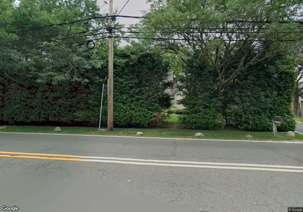 1041 Franklin Lakes Rd, Franklin Lakes, NJ 07417 - photo 1