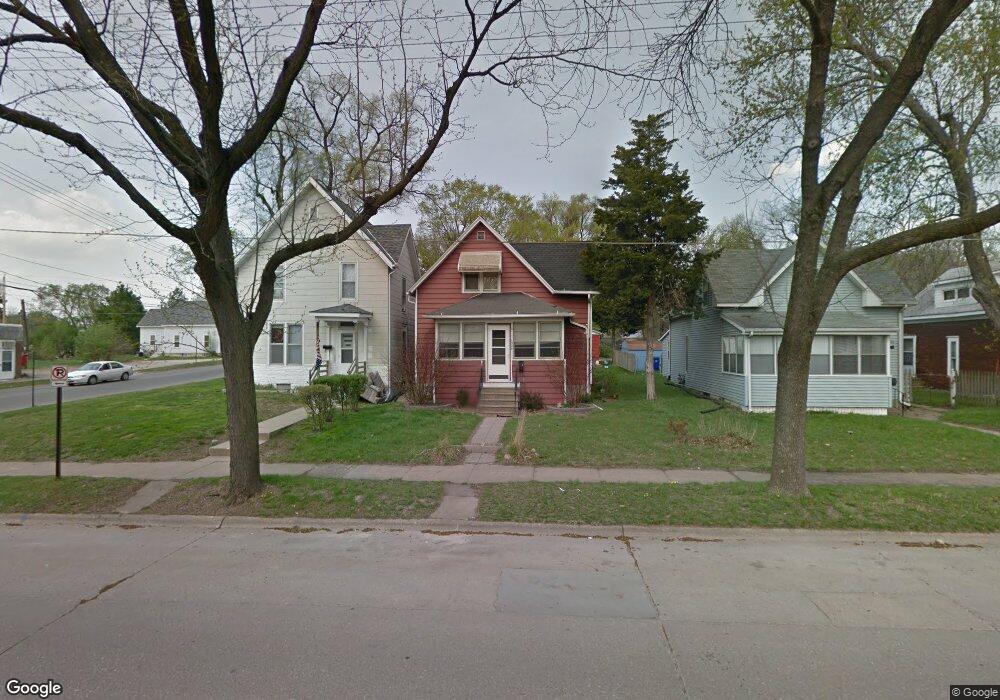 1504 12th Ave SE, Cedar Rapids, IA 52401 - photo 1