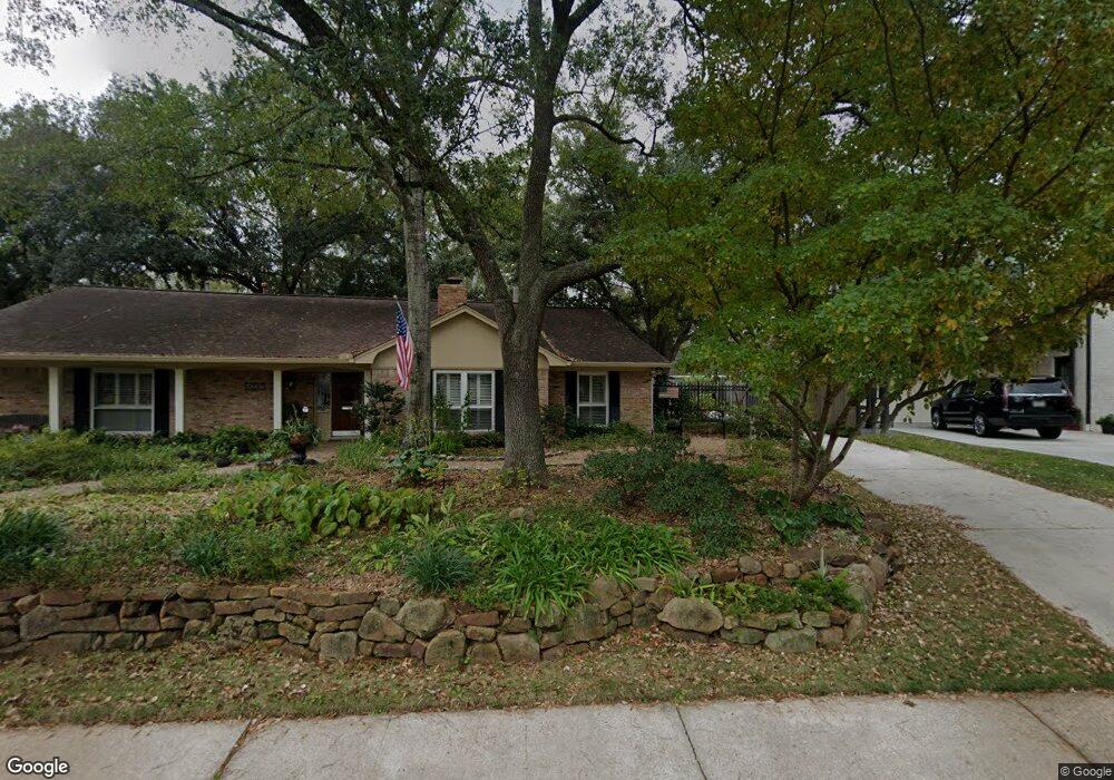 10007 Green Tree Rd, Houston, TX 77042 - photo 1