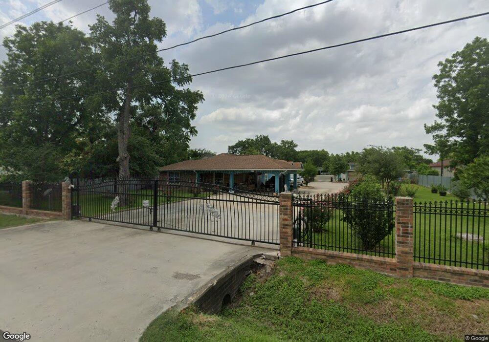 1004 Blue Bell Rd, Houston, TX 77038 - photo 1