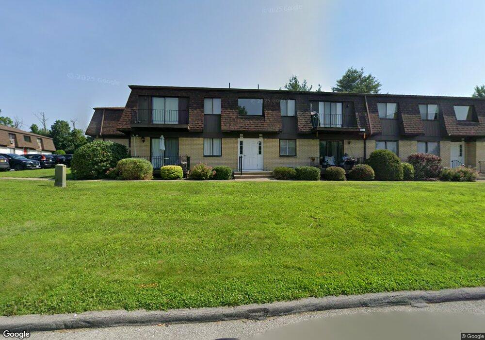 605 Cherry Hill Dr, Poughkeepsie, NY 12603 - photo 1