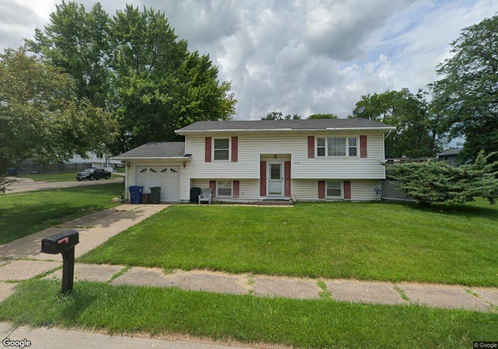 1606 Calvin St, Davenport, IA 52804 - photo 1