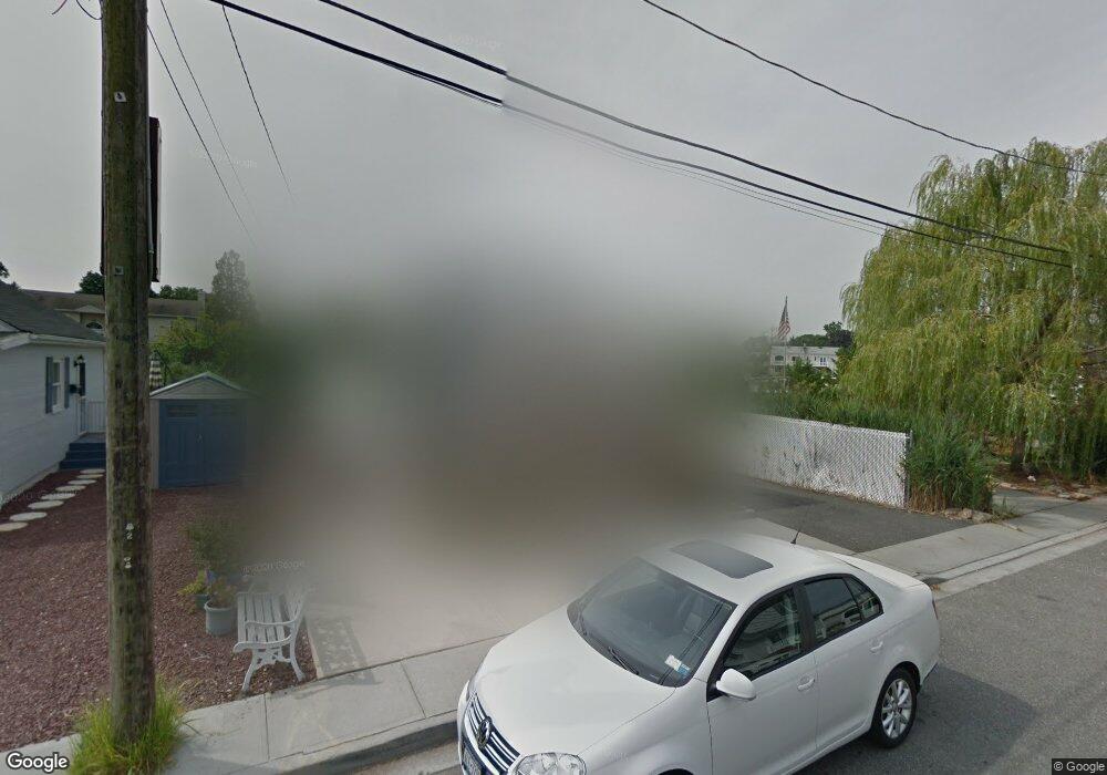 646 Lincoln St, Baldwin, NY 11510 - photo 1