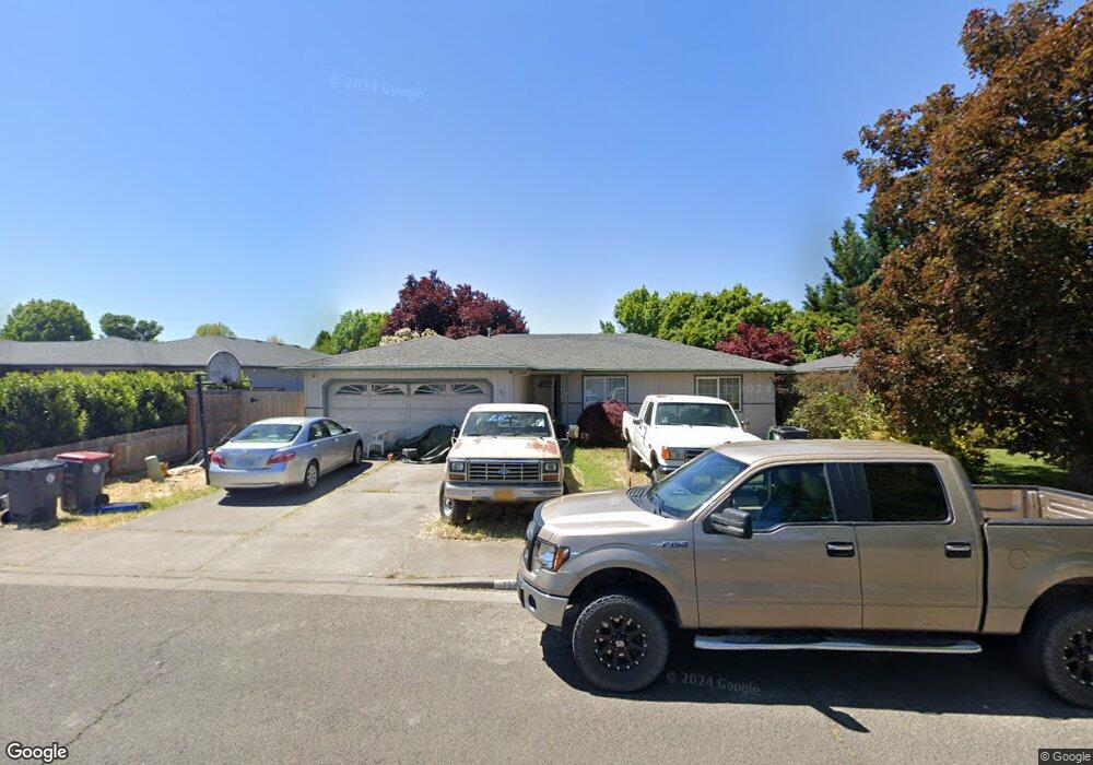 1173 Glengrove Ave, Central Point, OR 97502 - photo 1