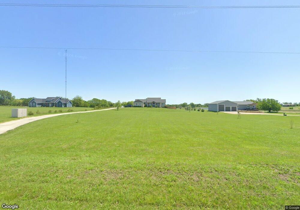 5810 SW Valencia Rd, Topeka, KS 66610 - photo 1