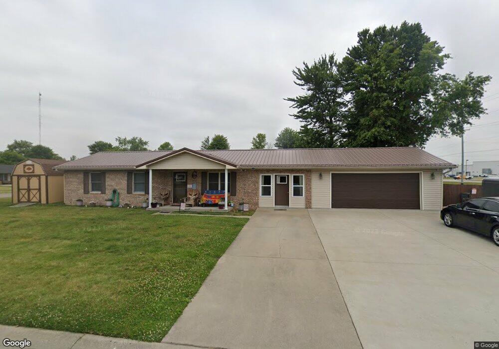 1211 Dunbar Dr, Seymour, IN 47274 - photo 1