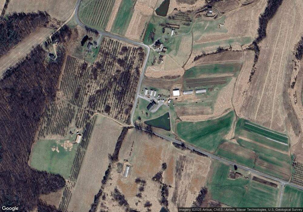 5381 Highland Ridge Rd, Berkeley Springs, WV 25411 - photo 1