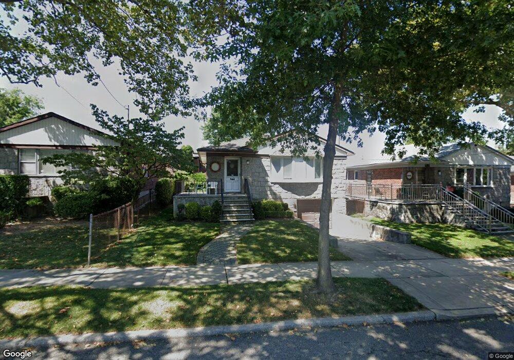 6938 171st St, Fresh Meadows, NY 11365 - photo 1