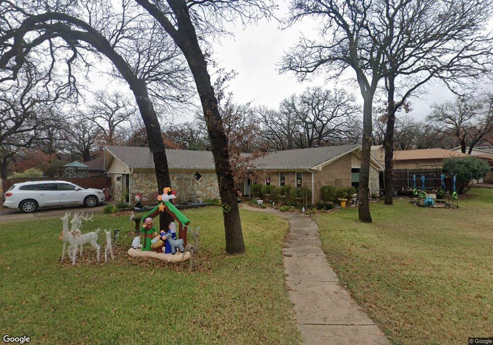 636 Circleview Dr S, Hurst, TX 76054 - photo 1