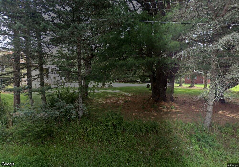 462 Rowland Rd, Greeley, PA 18425 - photo 1