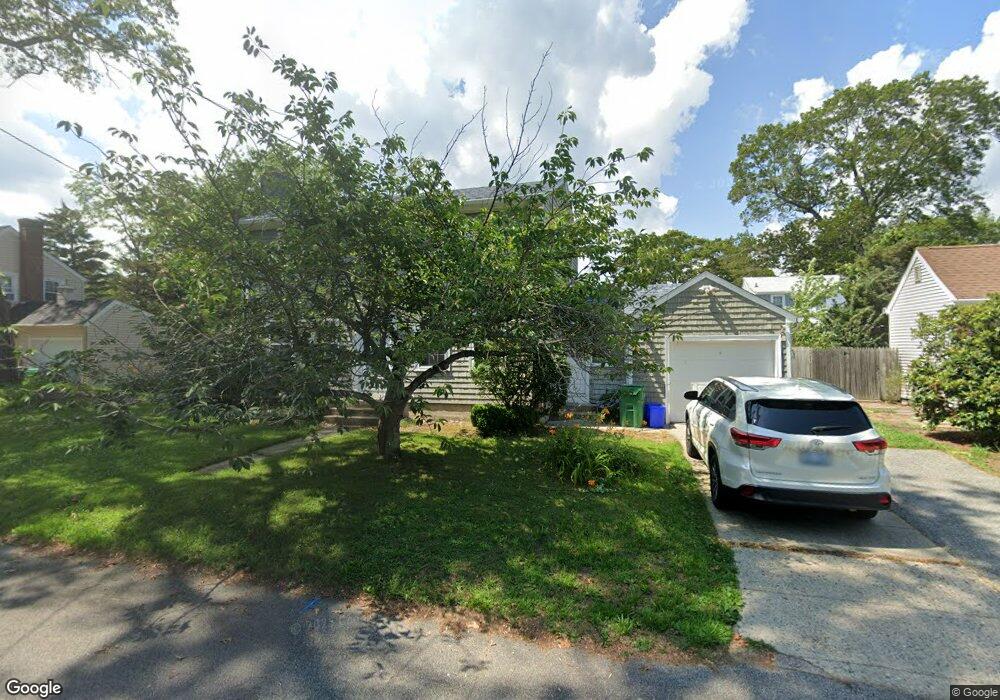 131 Greylawn Ave, Warwick, RI 02889 - photo 1