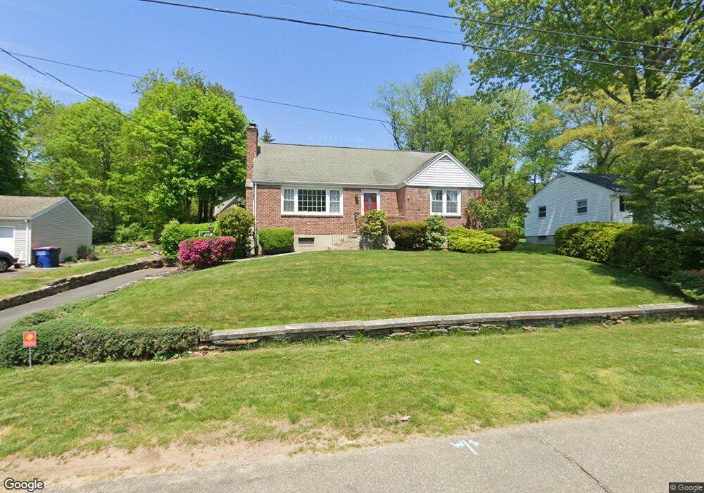 130 Inwood Rd, Trumbull, CT 06611 - photo 1