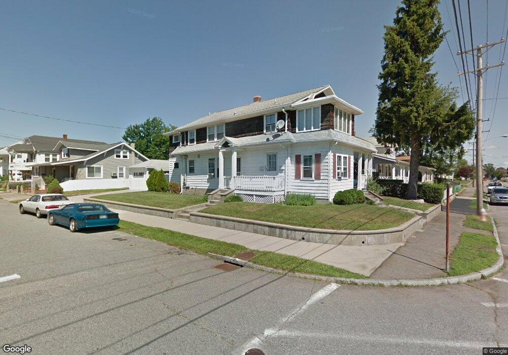 448 Daggett Ave, Pawtucket, RI 02861 - photo 1