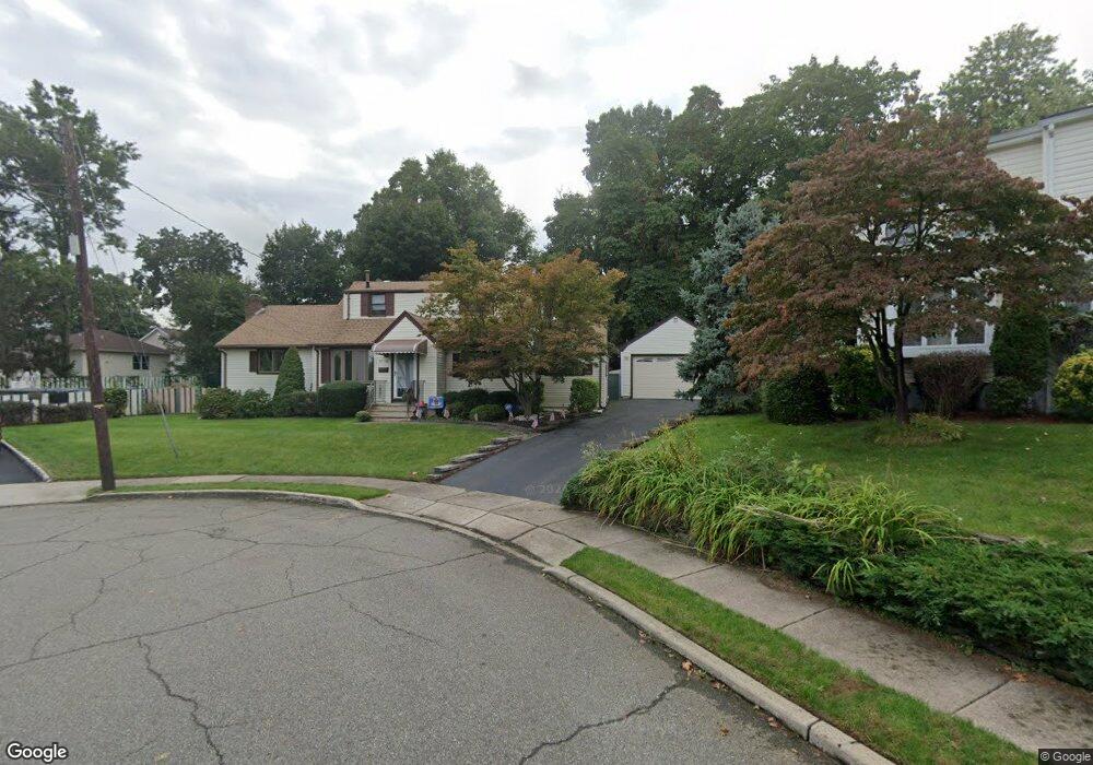 37-06 Victoria Rd unit 1X, Fair Lawn, NJ 07410 - photo 1