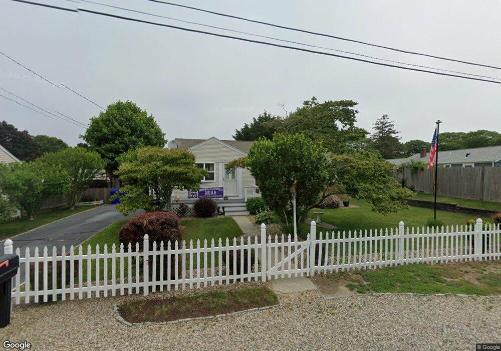 6 Carver St, Bourne, MA 2532 - photo 1