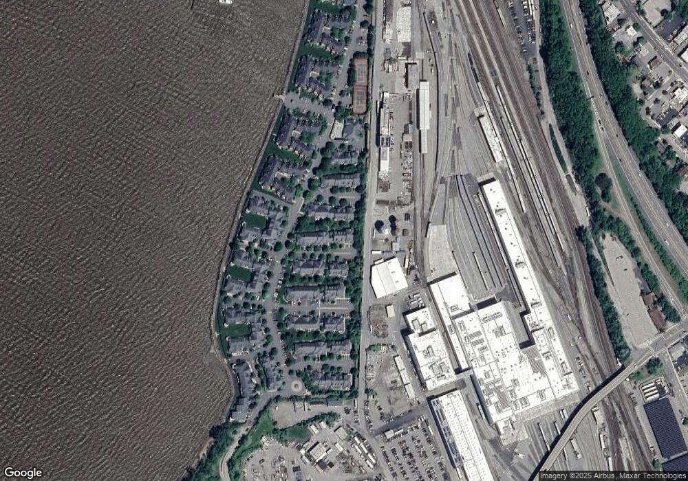 1708 Half Moon Bay Dr unit 1708, Croton On Hudson, NY 10520 - photo 1