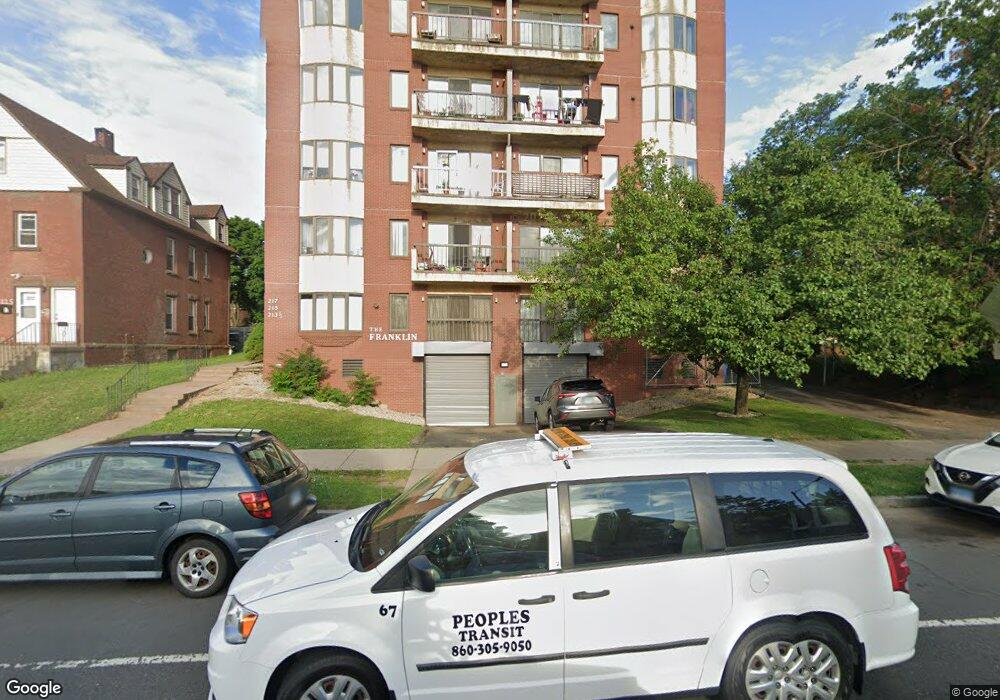 213 Franklin Ave unit 20, Hartford, CT 06114 - photo 1