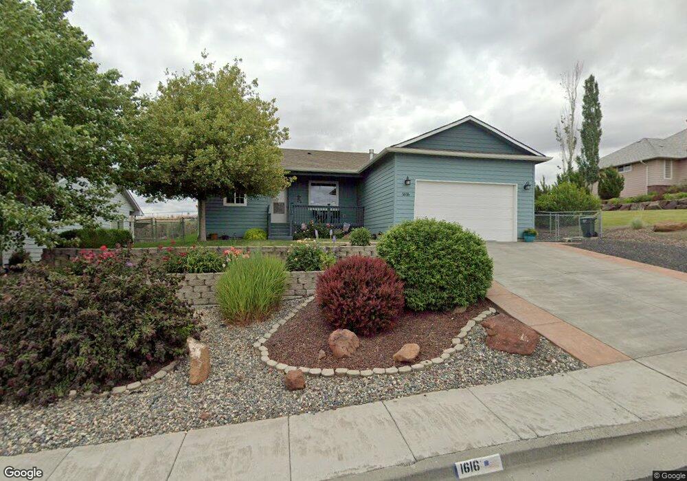 1616 SW 1st St, Pendleton, OR 97801 - photo 1