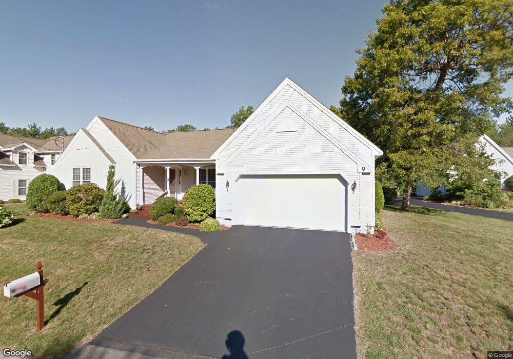 9 Heathrow Ct unit U448, Nashua, NH 03063 - photo 1