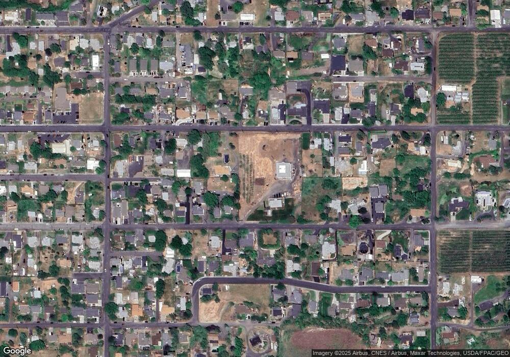 2515 E 14th St, the Dalles, OR 97058 - photo 1