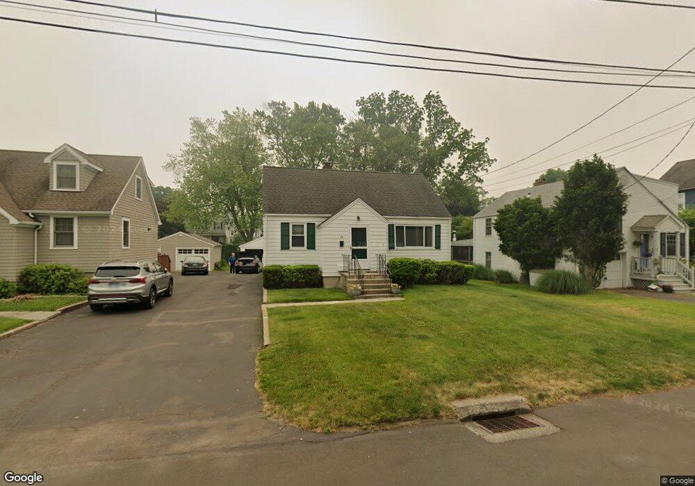 95 Charles St, Fairfield, CT 06824 - photo 1