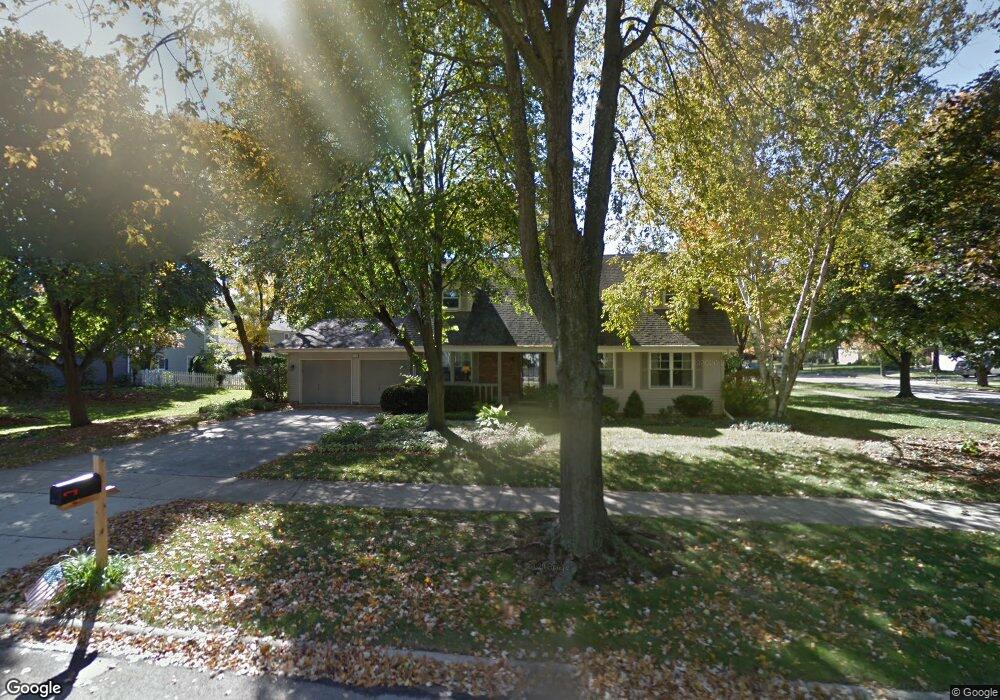 910 Tim Tam Cir, Naperville, IL 60540 - photo 1