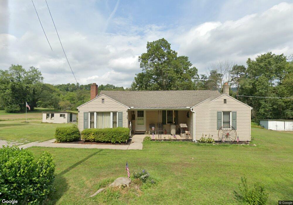 964 Paradise Rd, New Bloomfield, PA 17068 - photo 1