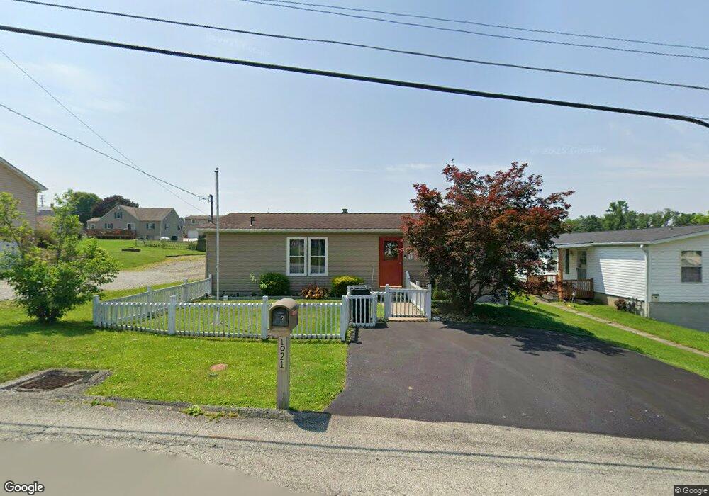 1021 Saint Clair St, Latrobe, PA 15650 - photo 1