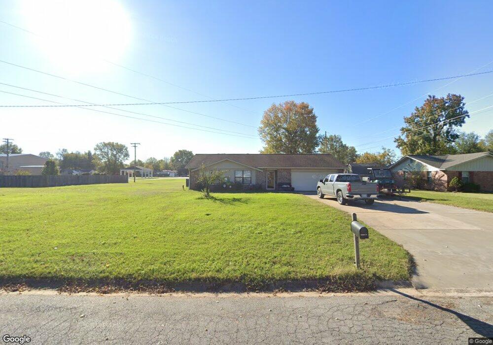 1206 E 20th St, Stuttgart, AR 72160 - photo 1